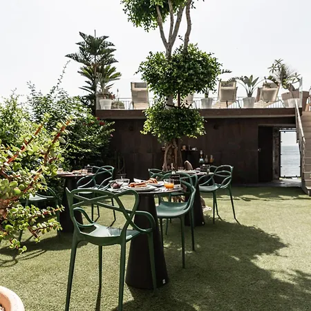Bed and Breakfast Luxury Euphorbia Acireale